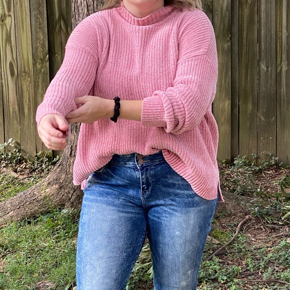 Pink Sweater - Picture 3 of 3